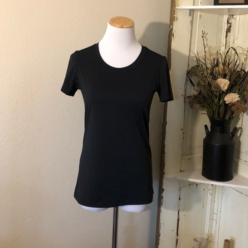 ⭐️REI T-shirt